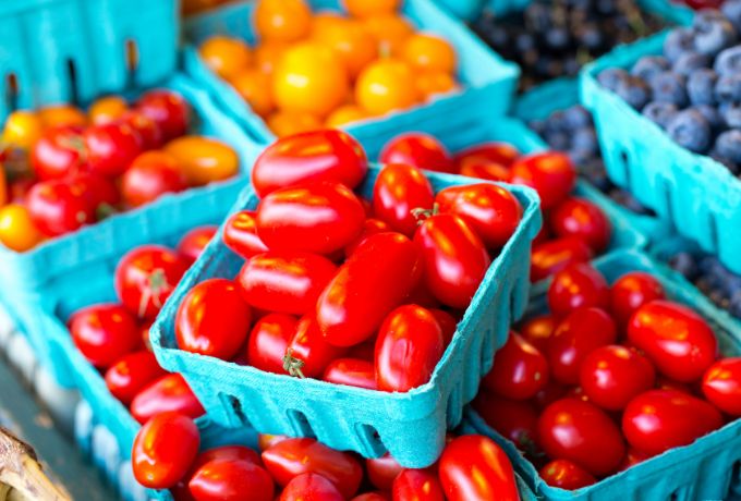 Fresh tomatoes at a grocery store